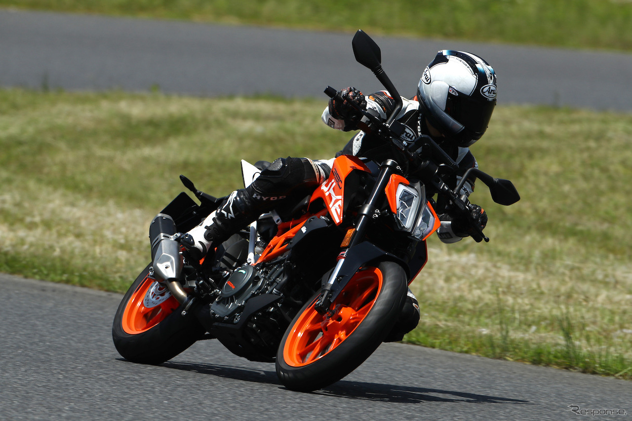 元ロードレース世界選手権GP250チャンピオンの原田哲也さん。