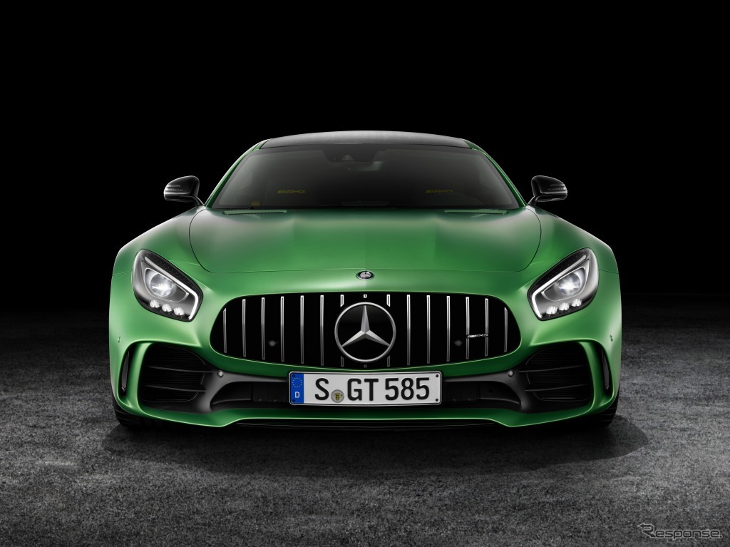 メルセデスAMG GT R