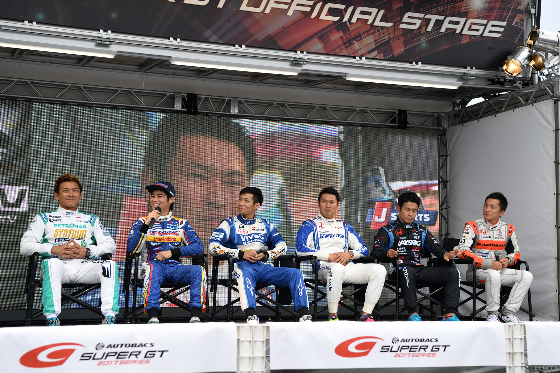 予選TOP3ドライバートークショー