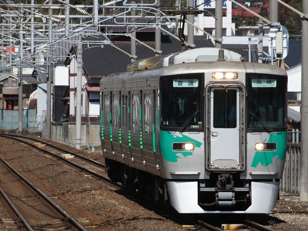 愛知環状鉄道線を走る普通列車。2019年春からTOICAを利用できるようになる。