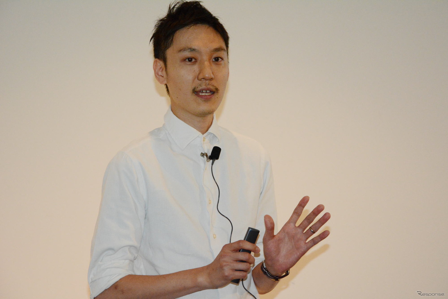 Ontennaのプレゼンテーションをする高見氏