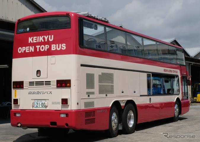 KEIKYU OPEN TOP BUS