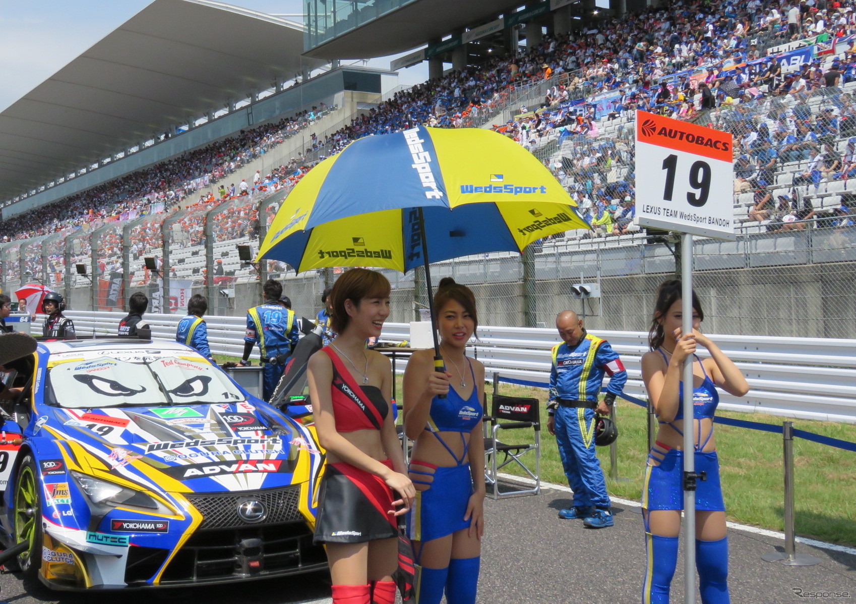 “ファイナル鈴鹿1000km”の決勝日観衆は45000人に達した。
