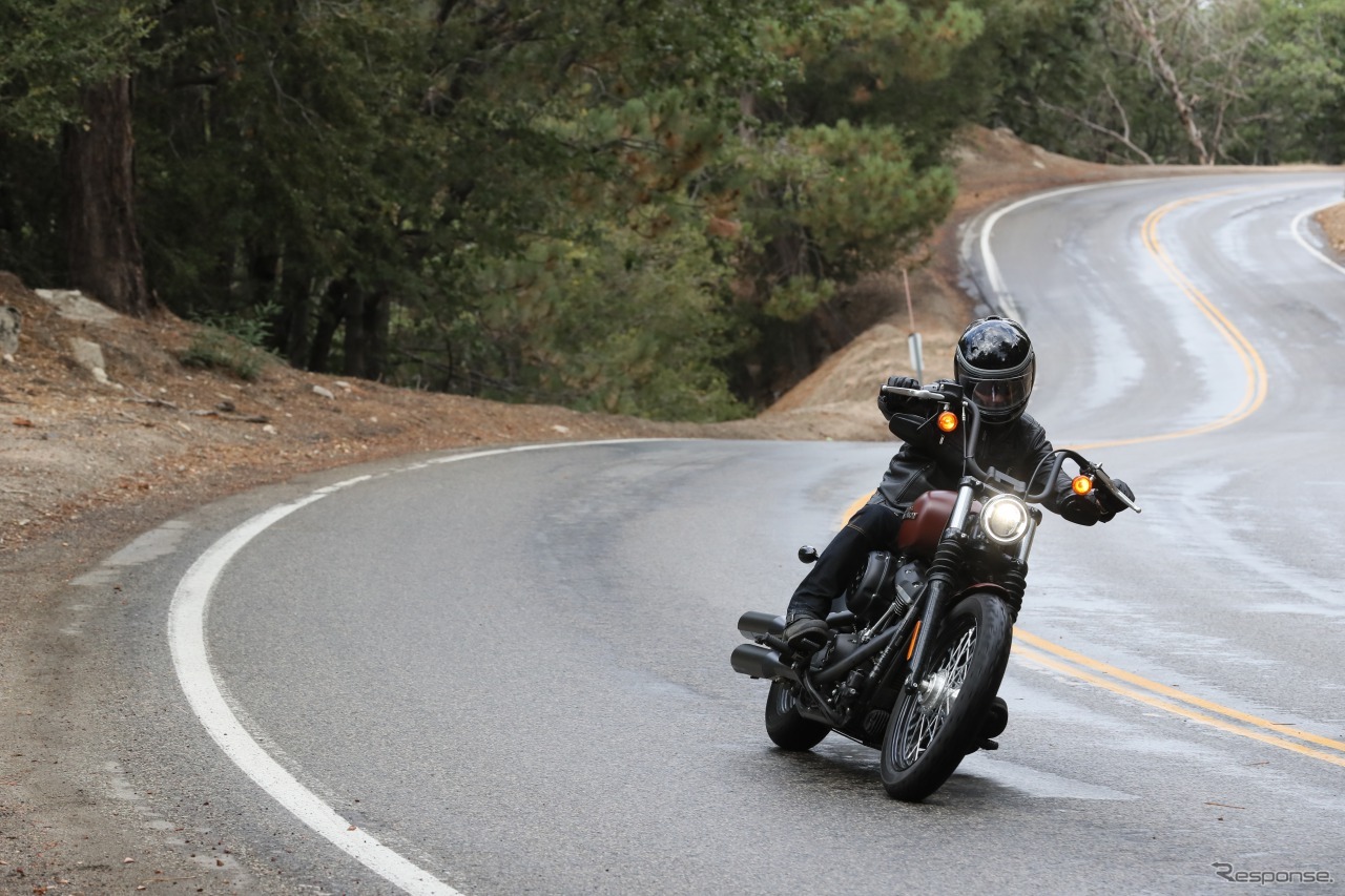 ハーレーダビッドソン 2018ソフテイルファミリー STREETBOB