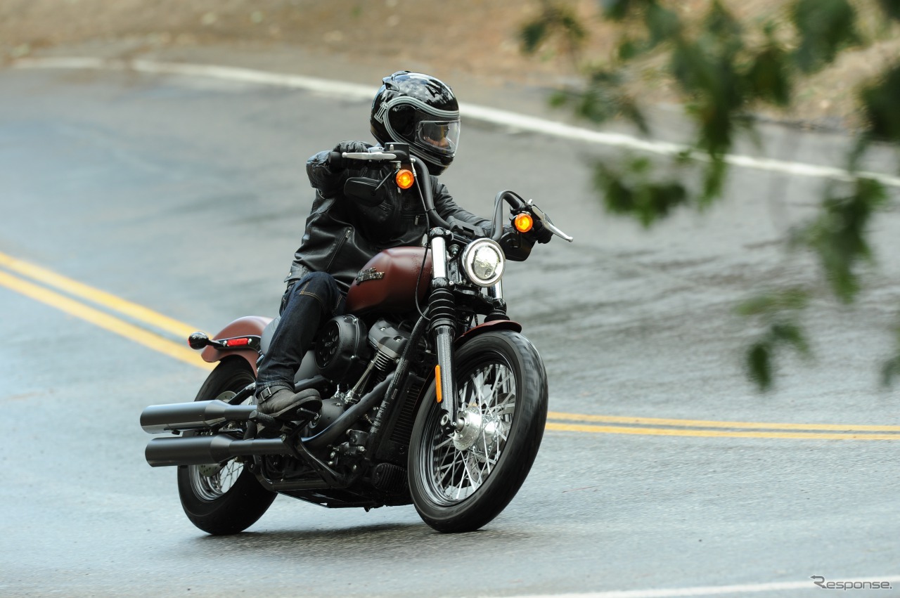 ハーレーダビッドソン 2018ソフテイルファミリー STREETBOB