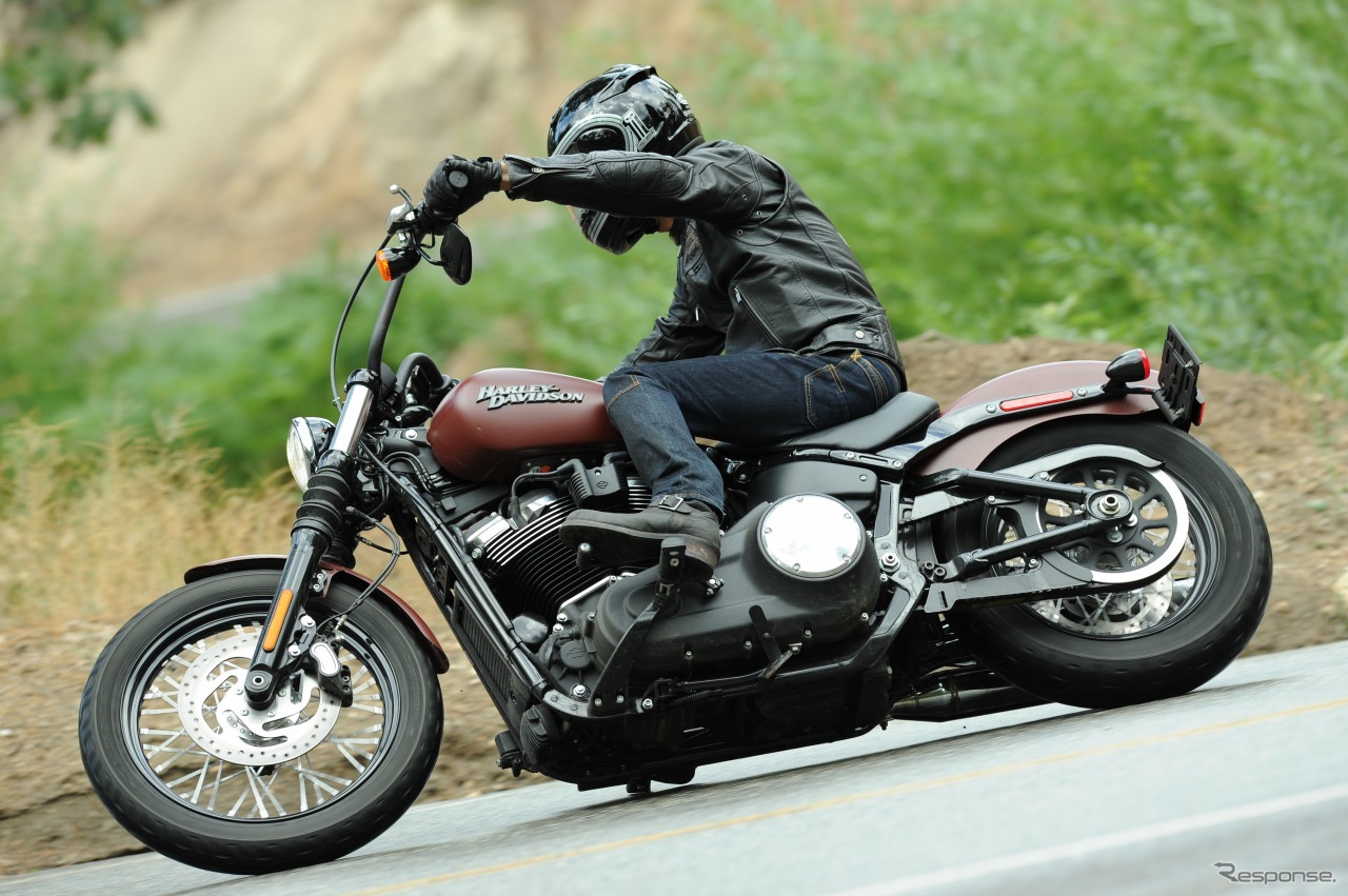 ハーレーダビッドソン 2018ソフテイルファミリー STREETBOB