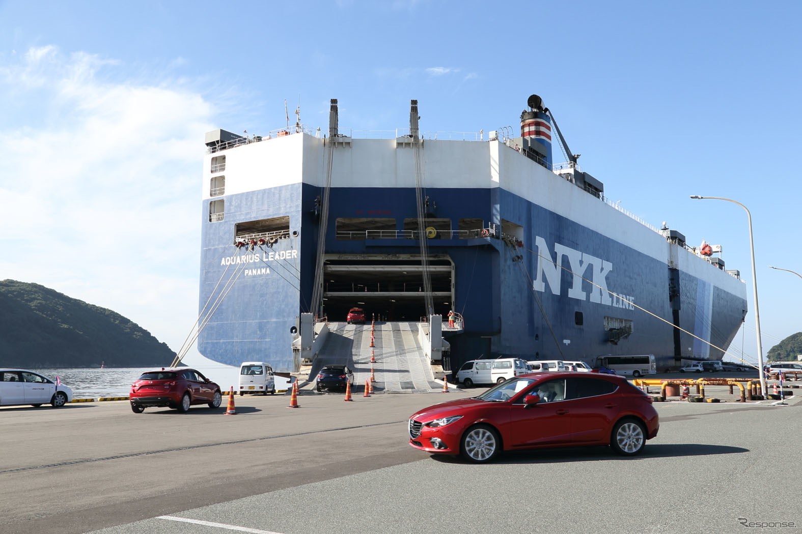 アクセラの船積み（参考画像）