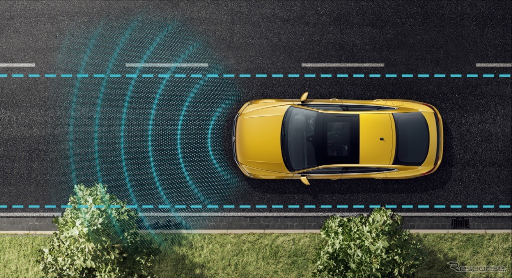 VW アルテオンレーンキープアシストシステム“Lane Assist