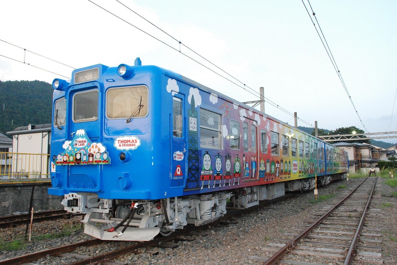 車掌体験イベントでは5000系「トーマスランド号」が使われる。