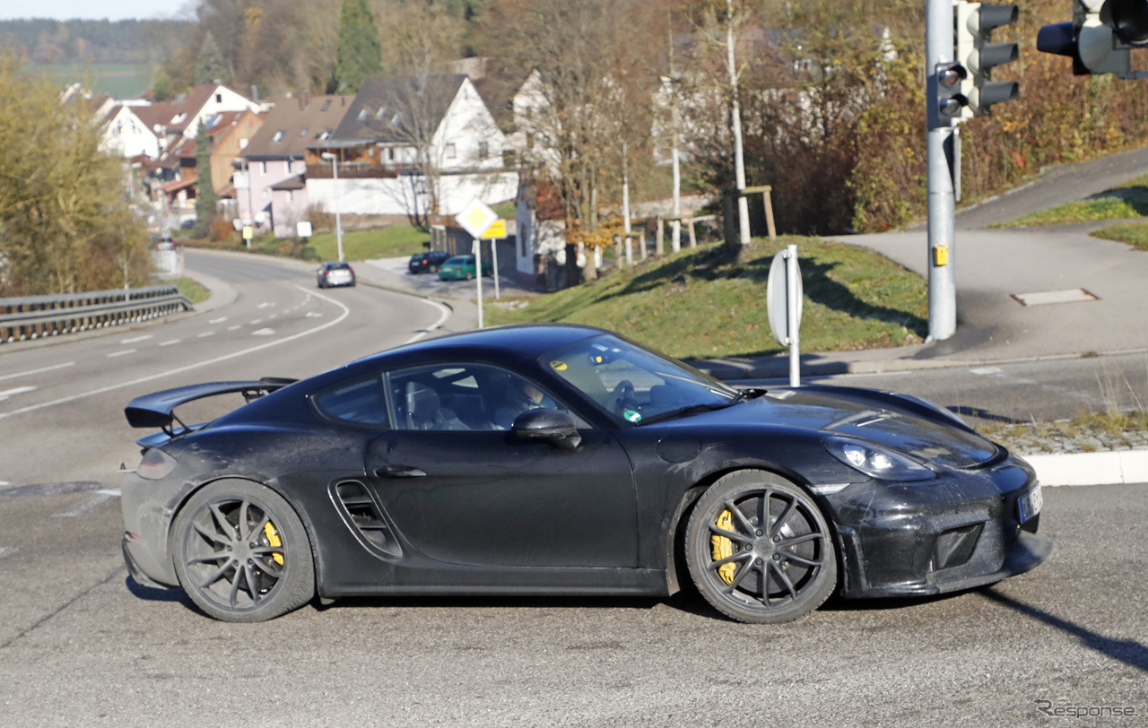 ポルシェ 718ケイマン GT4 スクープ写真