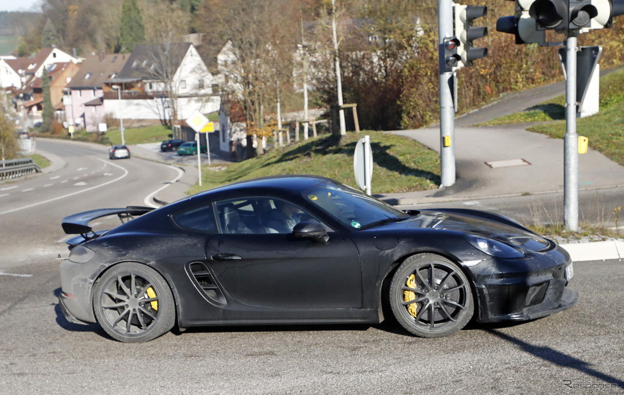 ポルシェ 718ケイマン GT4 スクープ写真