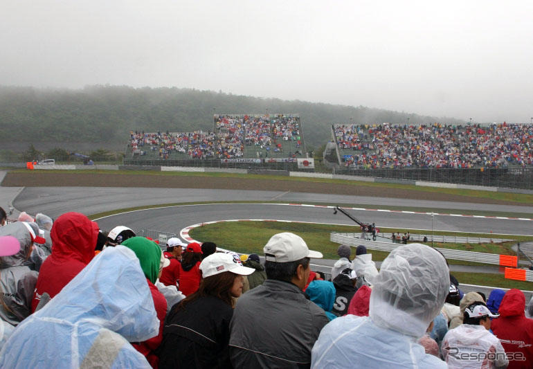 【F1日本GP】問題のC席を体験した！