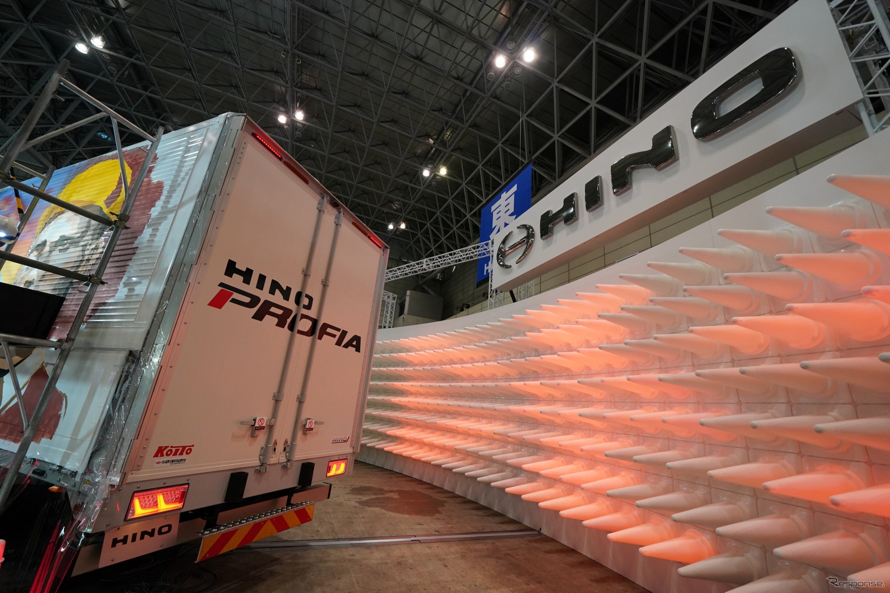 日野自動車（東京オートサロン2018）