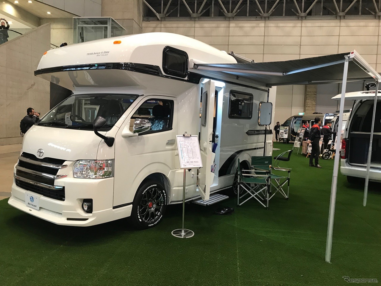 スタイリッシュさも大切!! ハイエースベースのキャブコンバージョンモデル、RVトラストの「BoleroV-max」は福利厚生に導入する企業もあるのだそうだ。