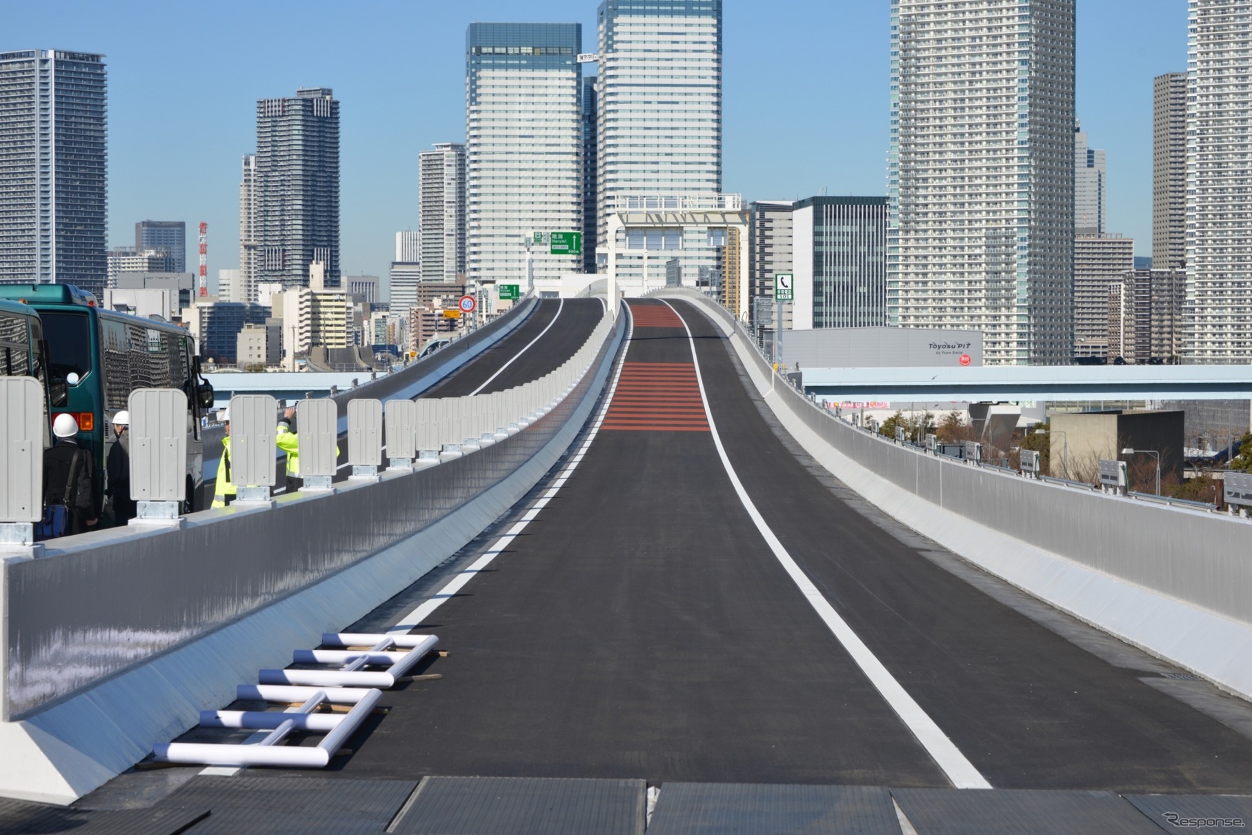 片側1車線の暫定2車線（首都高 晴海線）