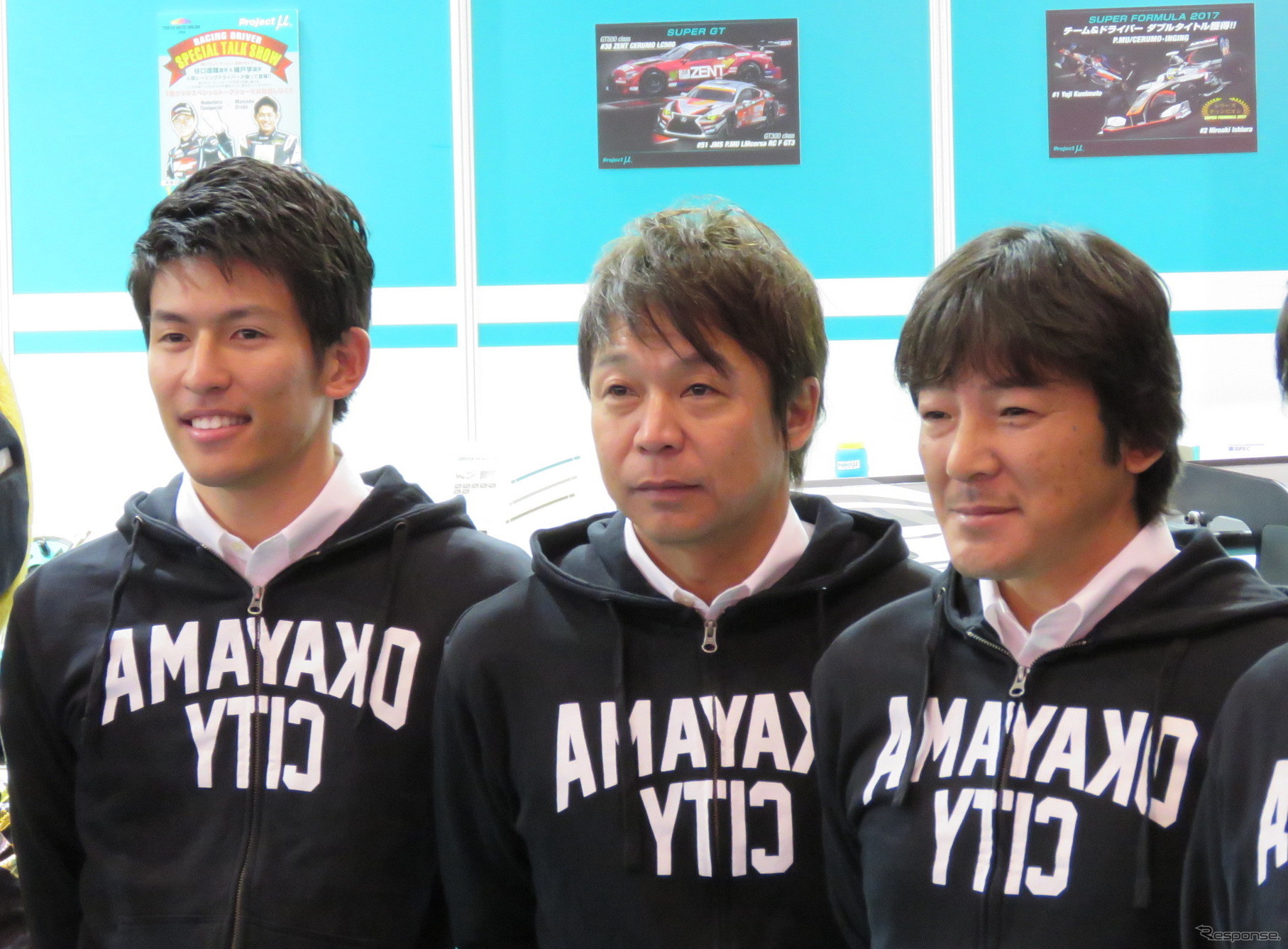 #96 RC Fの（左から）中山と新田、影山正彦監督。