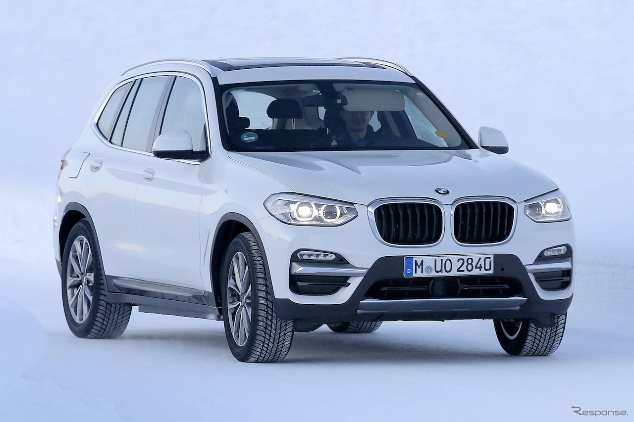 BMW X3のEVモデル「iX3」スクープ写真