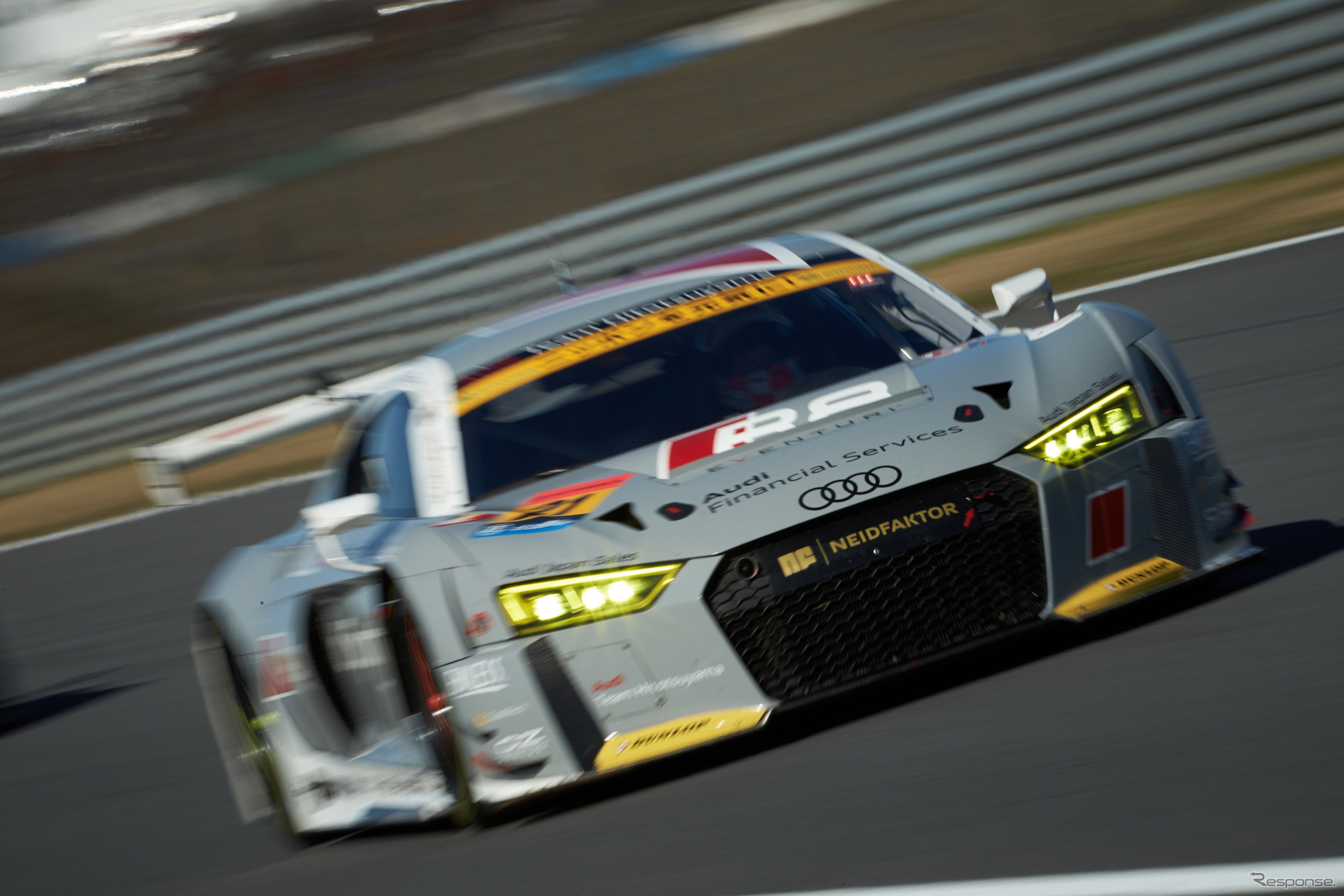 #21 Audi R8 LMS