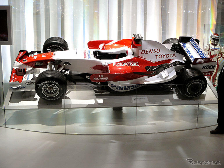 【東京モーターショー07】トヨタF1、07年型展示…ただしフタ付き