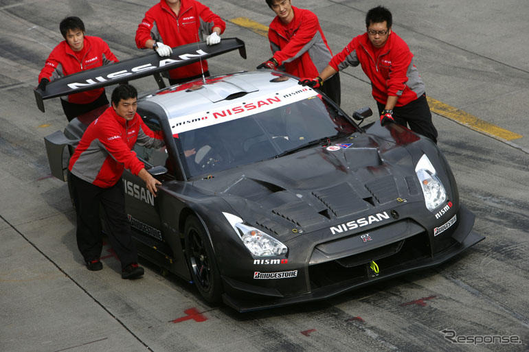 【SUPER GT】日産 GT-R がシェイクダウン