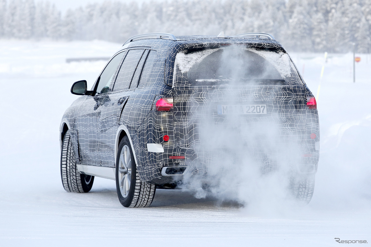 BMW X7 スクープ写真