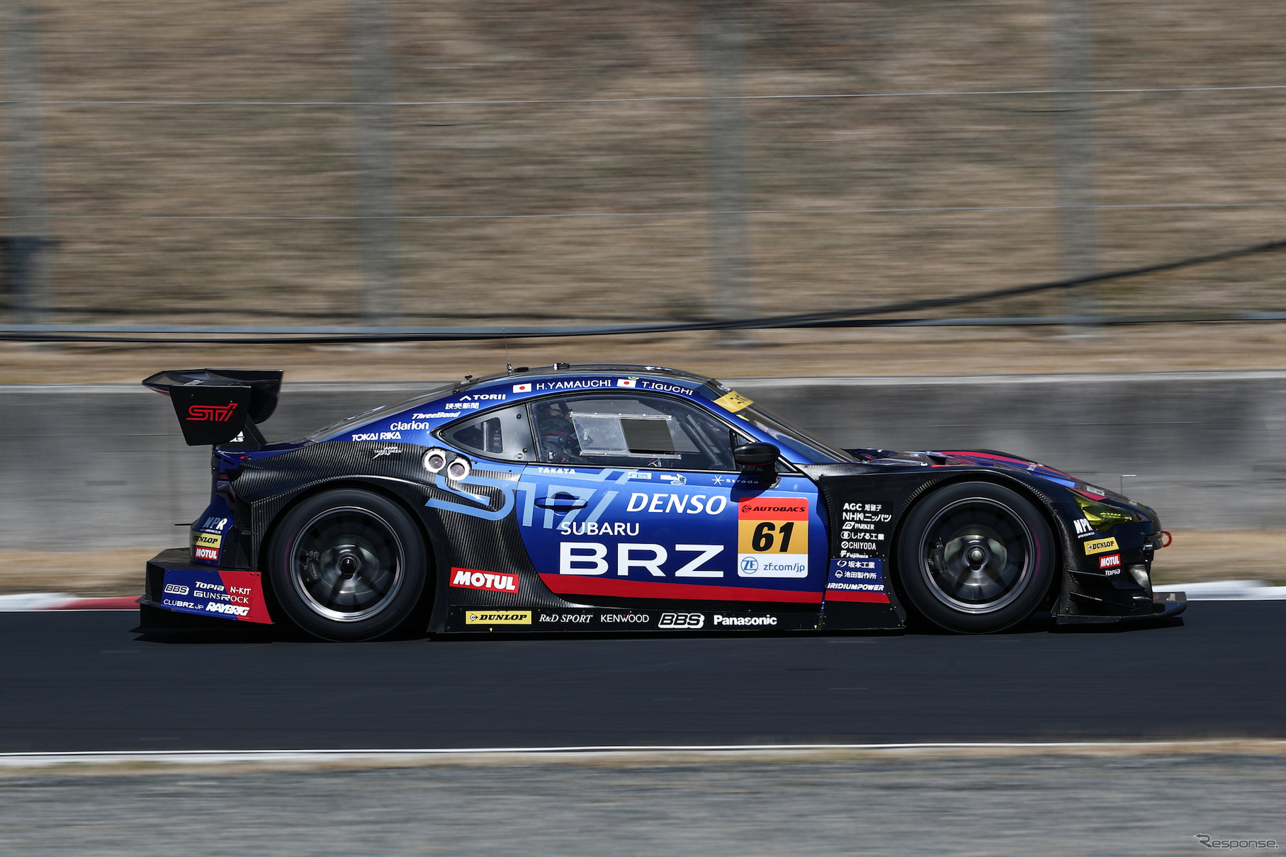 GT300クラス初日4位タイムの#61 スバルBRZ。