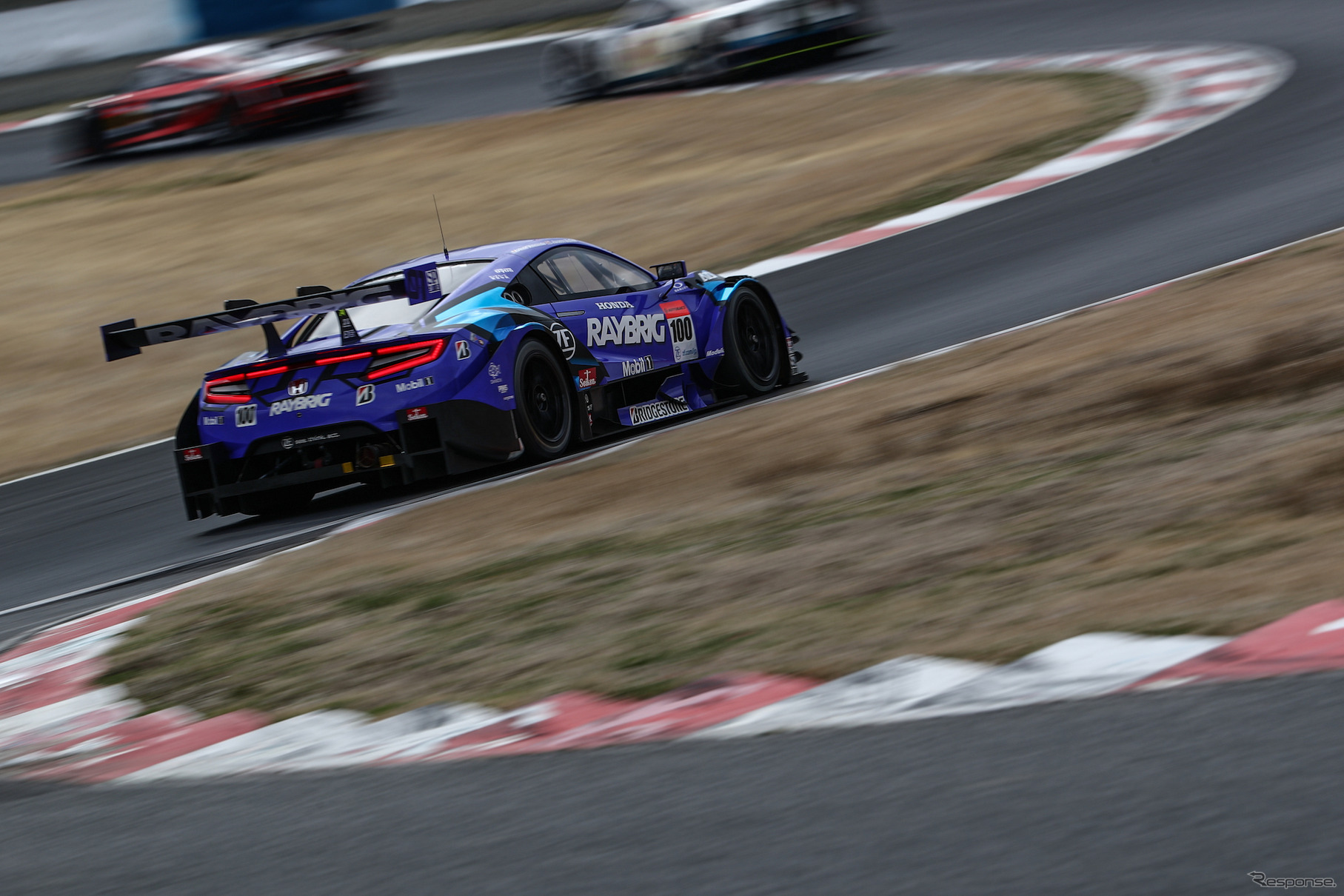 GT500クラス2日目総合2位タイムの#100 NSX。
