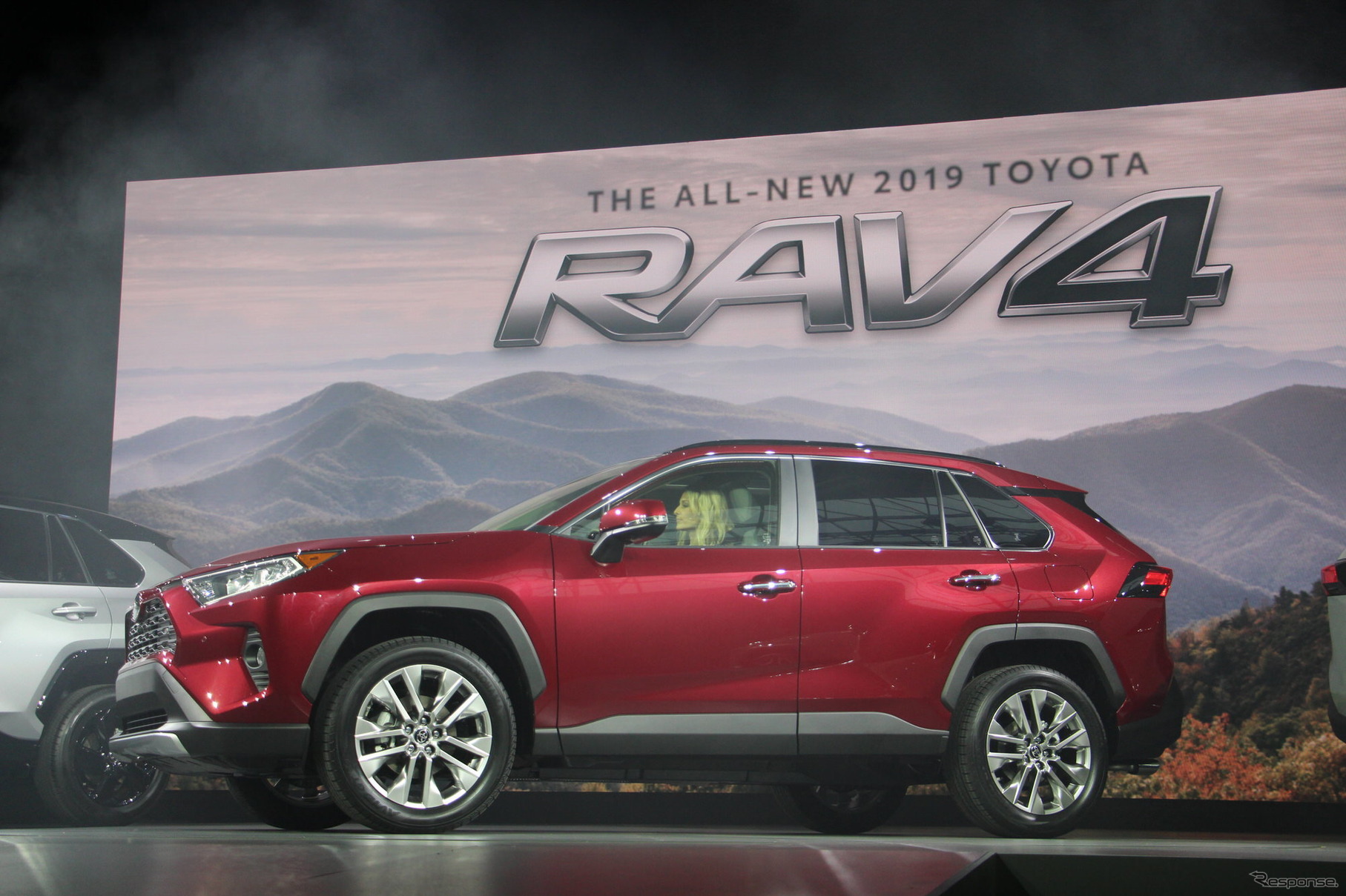 トヨタRAV4新型