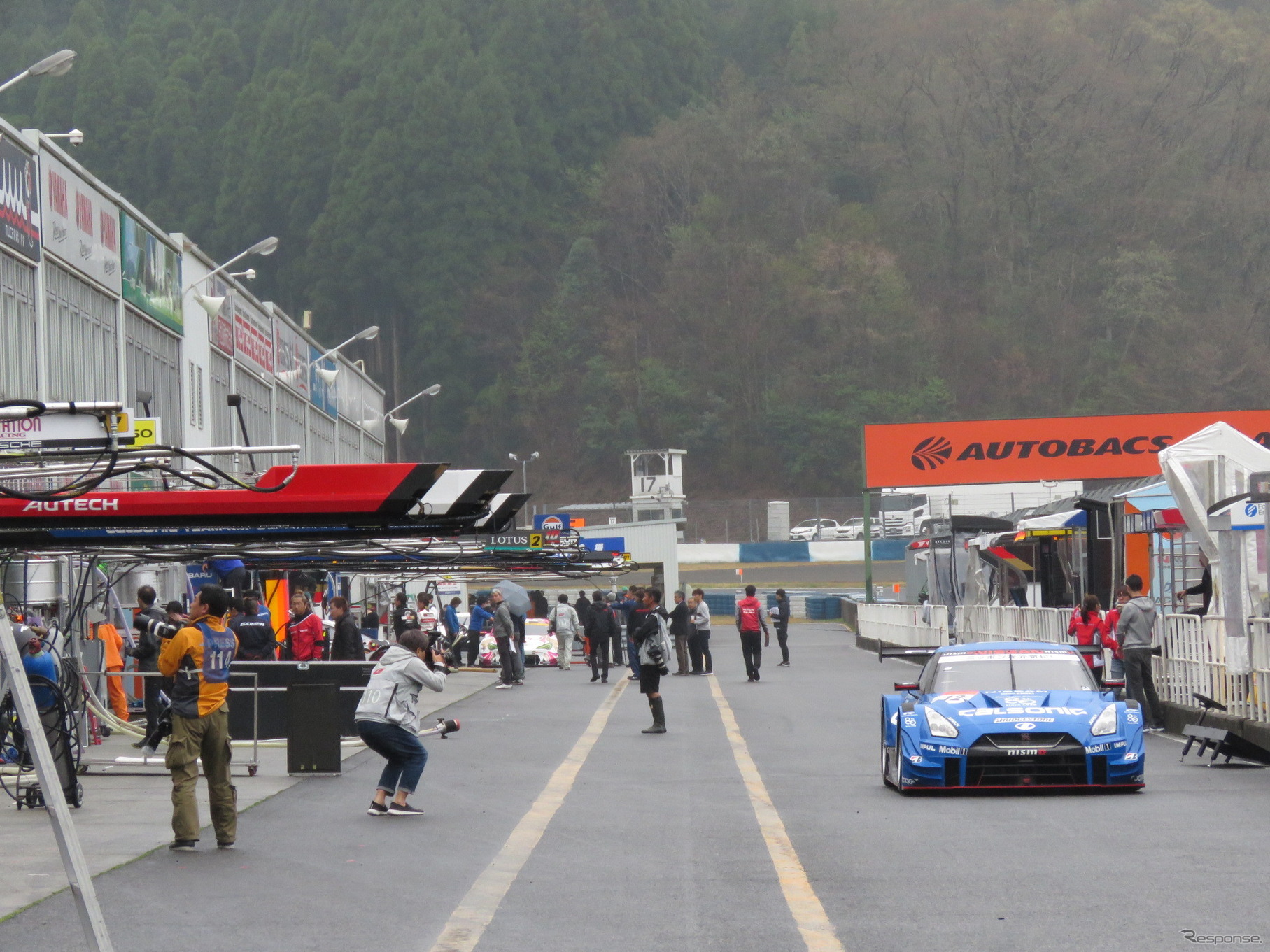 SUPER GT開幕戦岡山、金曜搬入作業の模様。