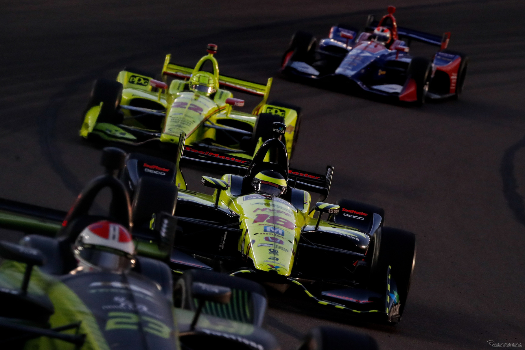 ポール発進の開幕ウイナー #18 ブルデーは2連勝ならず。