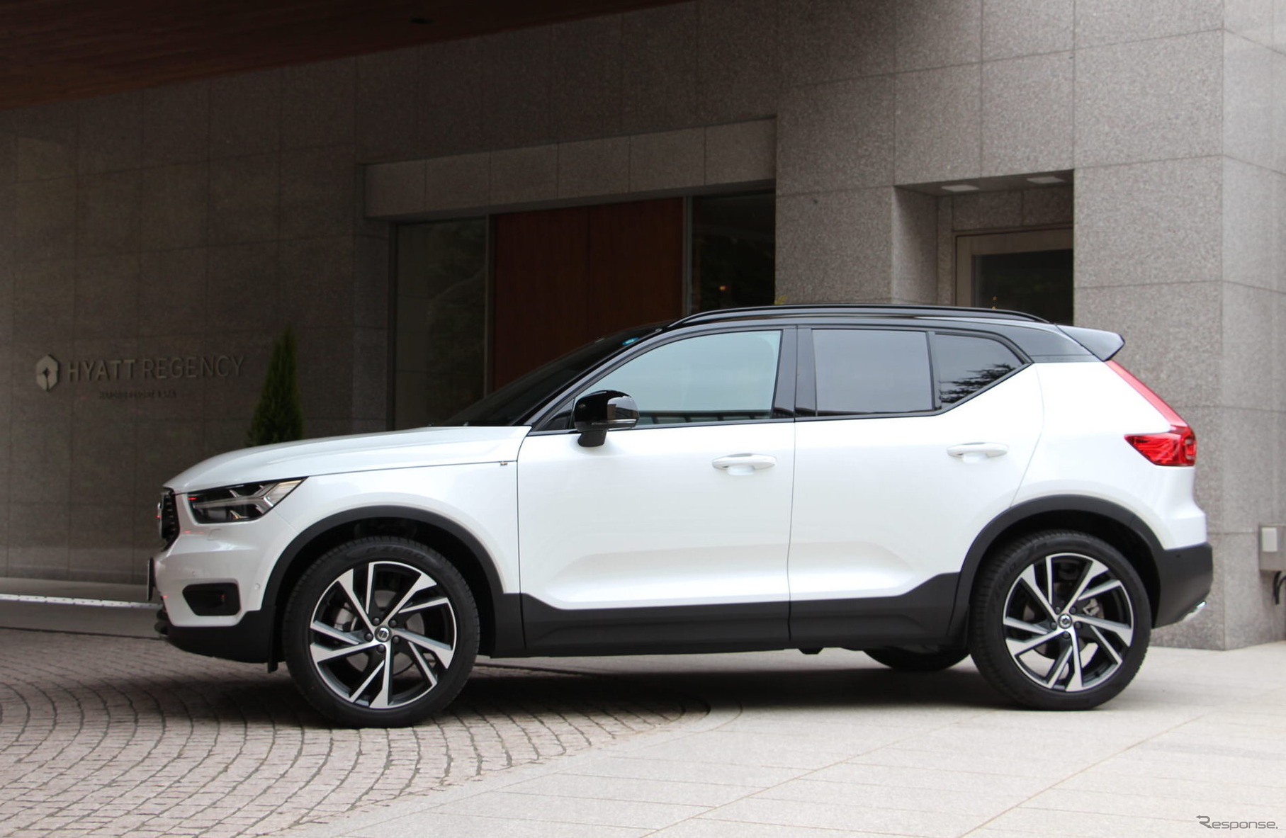 ボルボ XC40