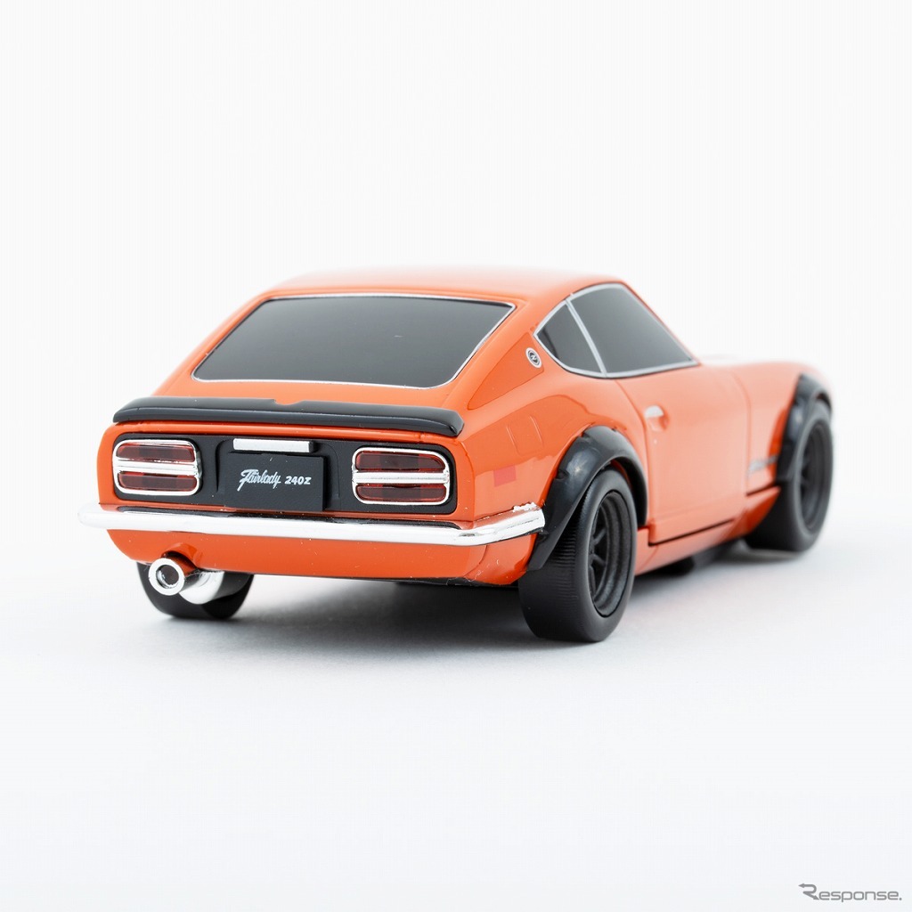 自動車型モバイルバッテリー 日産フェアレディ 240Z