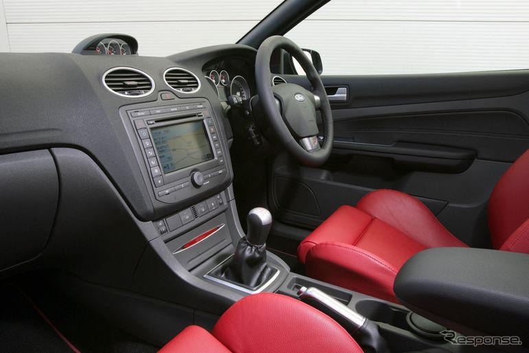 フォード フォーカス ST500…イギリスで限定500台発売