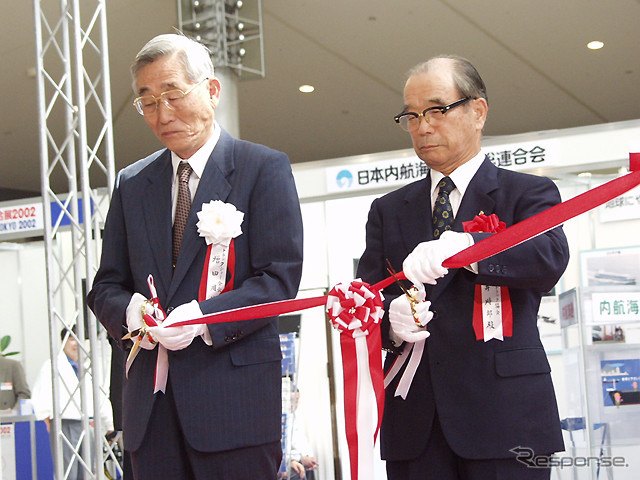 【トラックショー2001】トラックの日に堂々と開幕!! 今年の障害は「無い」