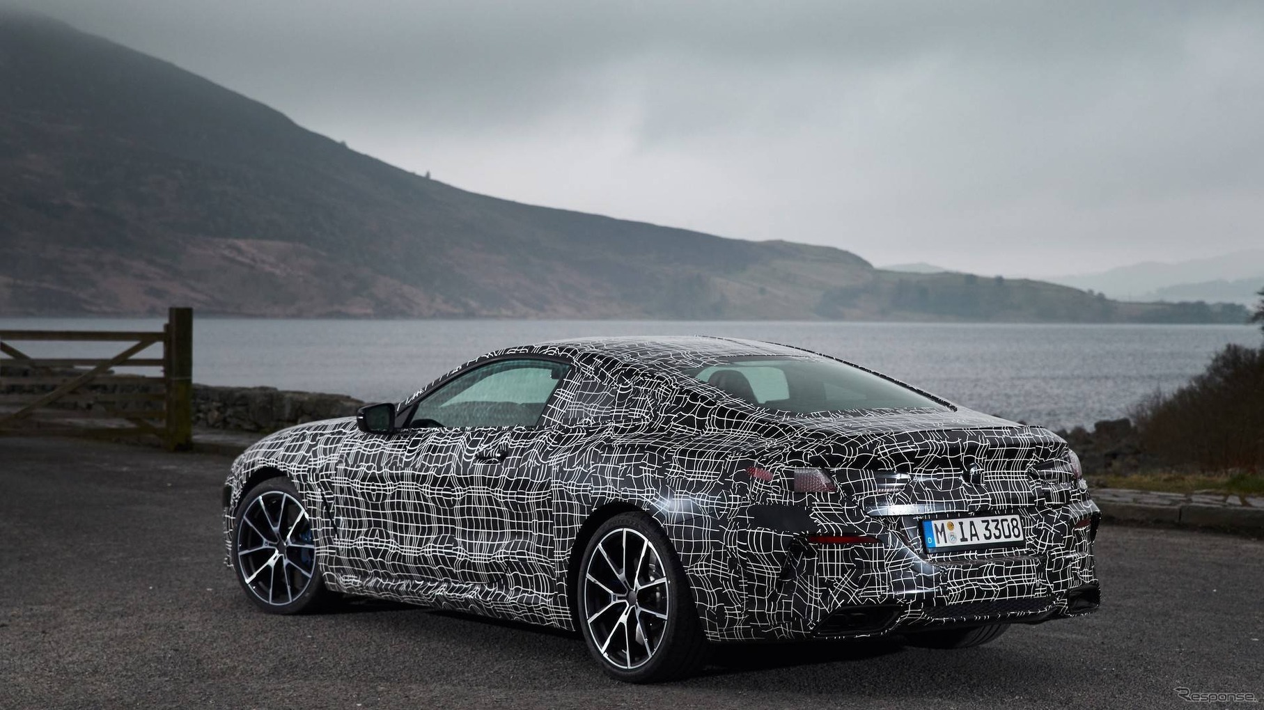 BMW 8シリーズクーペ 新型の開発プロトタイプ車