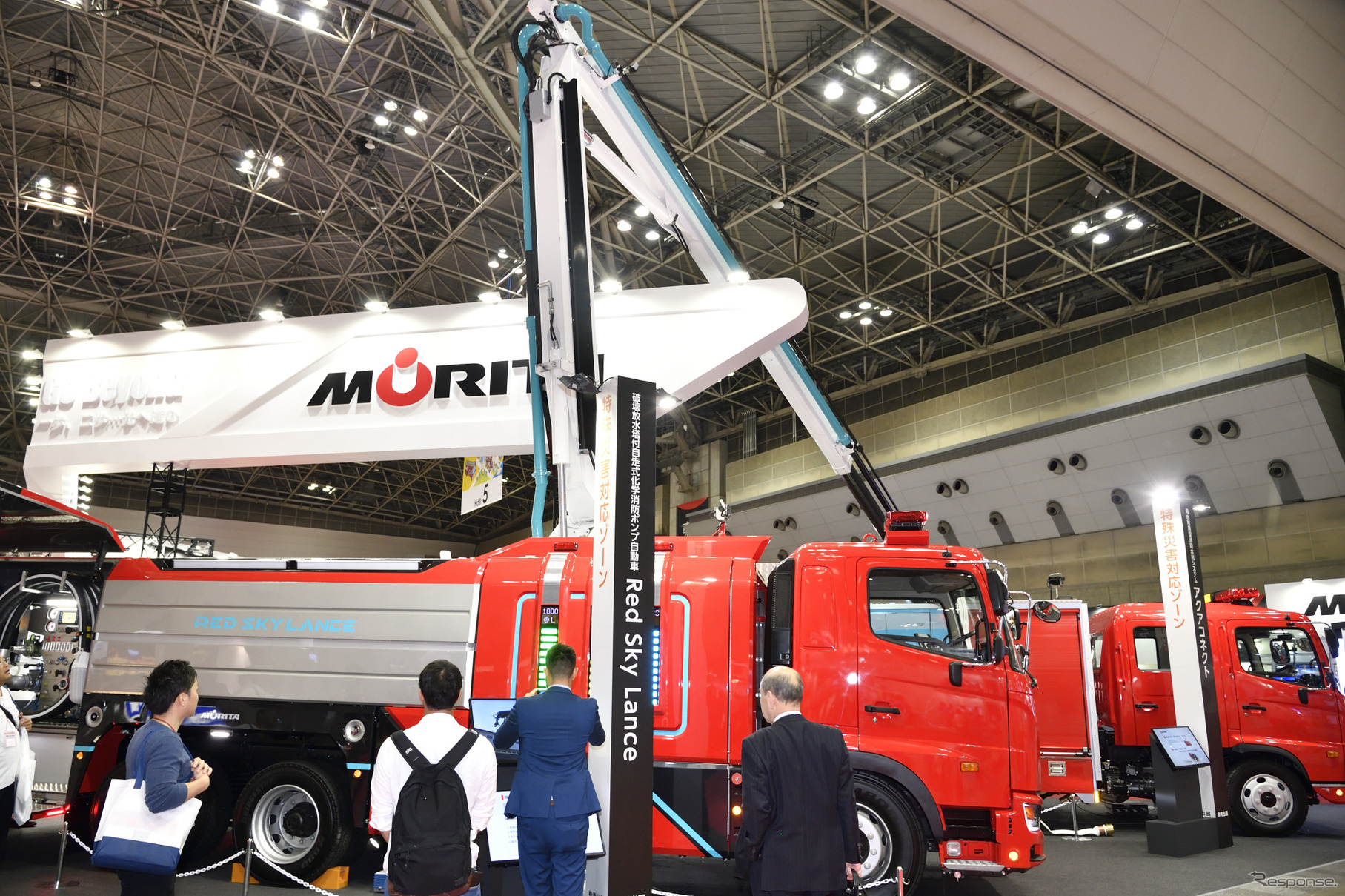 モリタの破壊放水塔付自走式化学消防ポンプ自動車 Red Sky Lance（東京国際消防防災展2018）