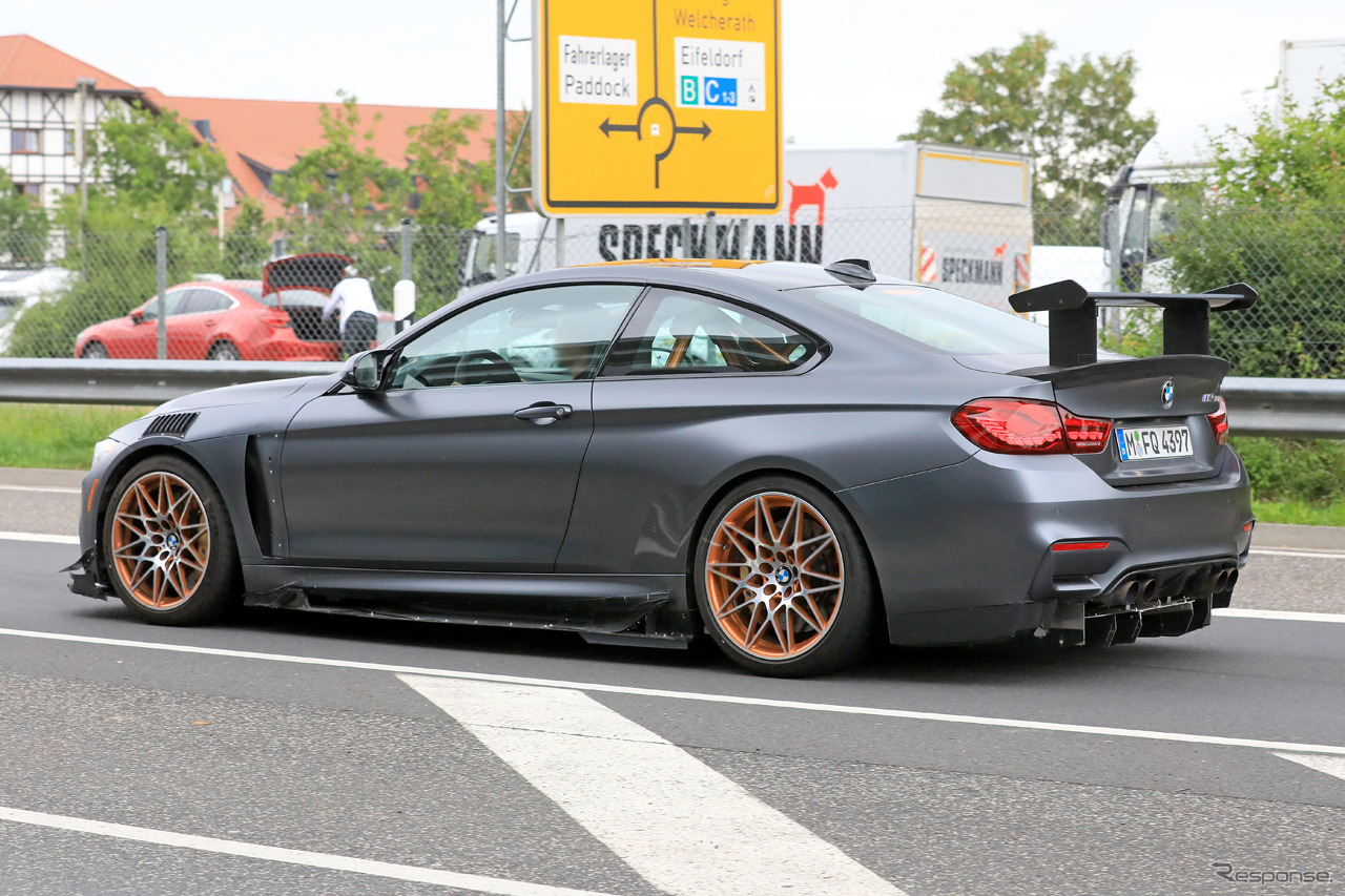 BMW M4 CSL プロトタイプスクープ写真