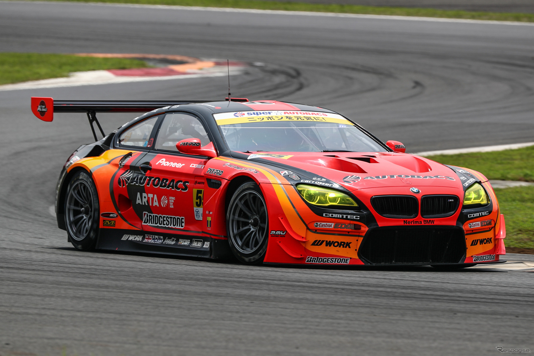 GT300クラス予選2位の#55 BMW M6。