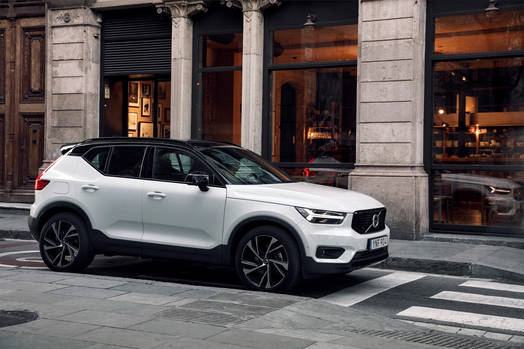 ボルボXC40