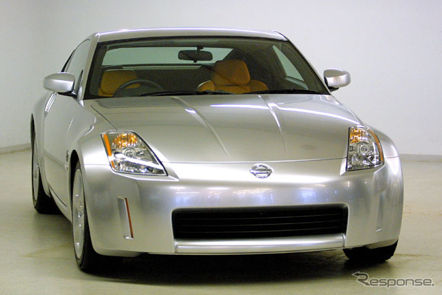 【東京ショー2001出品車】日産『フェアレディZ』に「共通グリル」が採用されなかったのは？