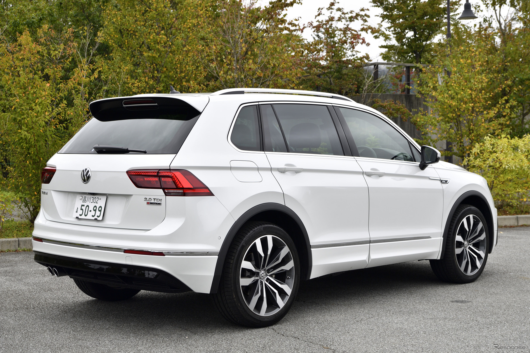 VW ティグアンTDI 4モーション R-ライン（Tiguan TDI 4MOTION R-LINE）