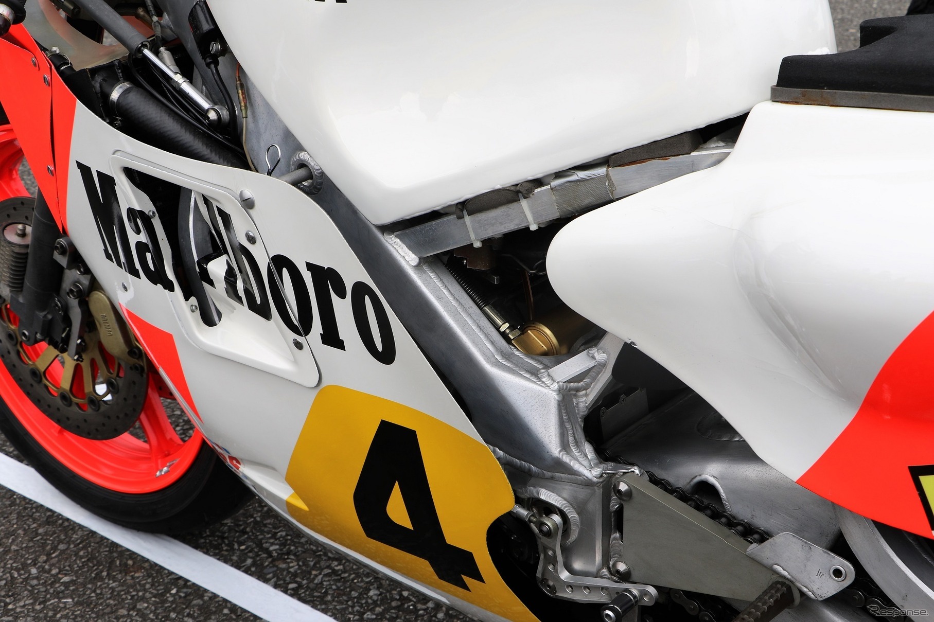 ヤマハ YZR500 OW70