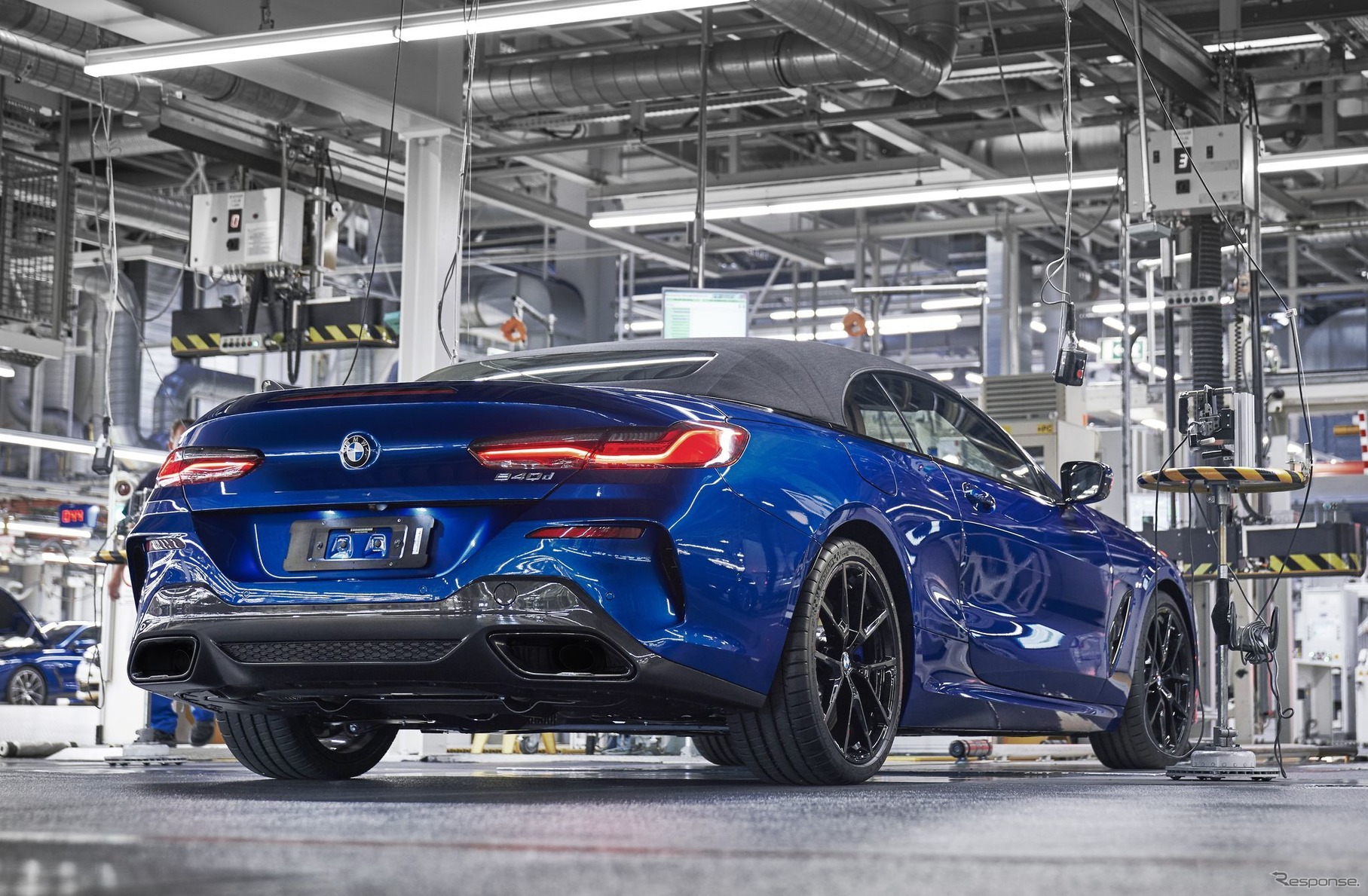 BMW 8シリーズ カブリオレ 新型の量産第一号車