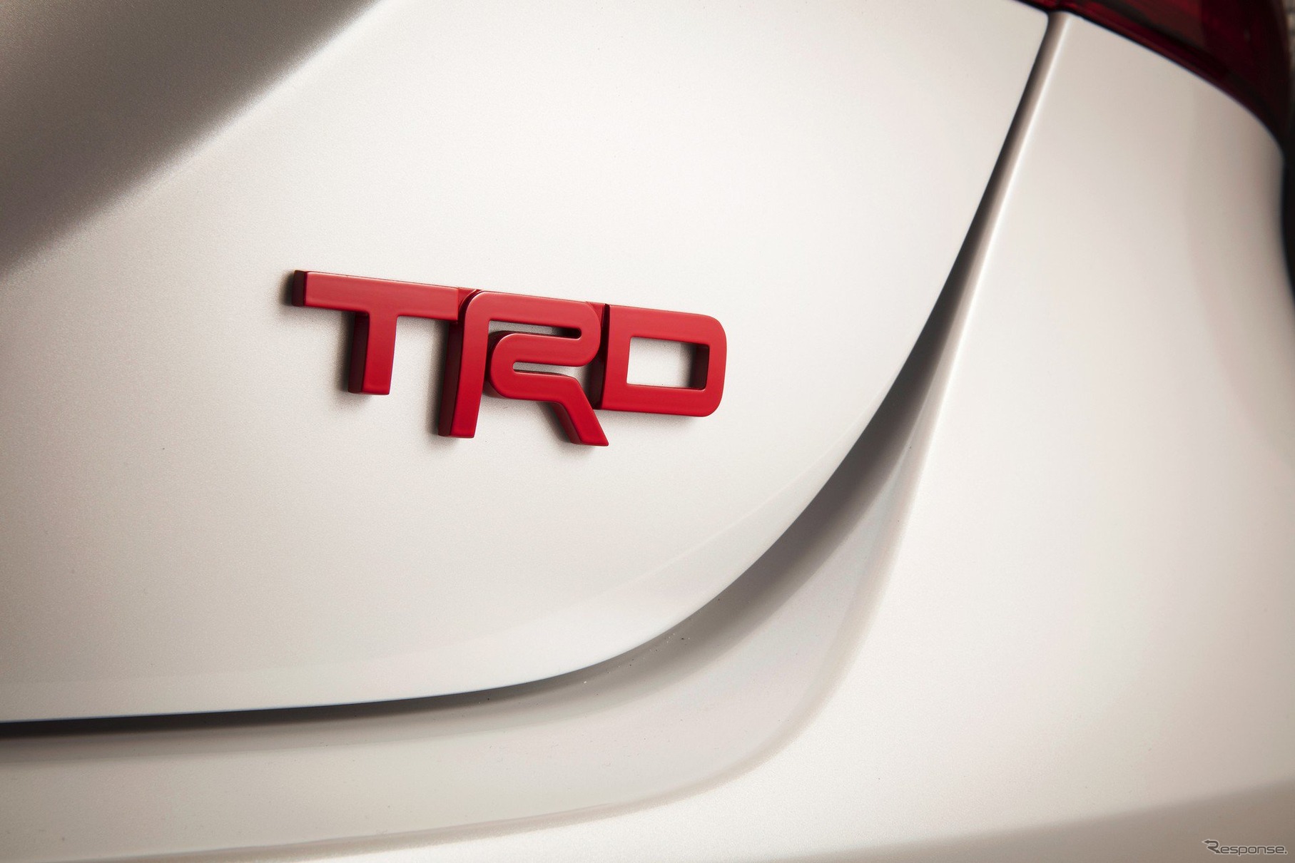 トヨタ・カムリ TRD