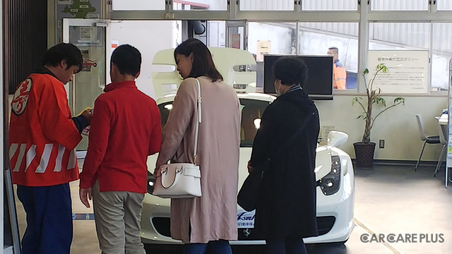 【イベントレポート】クルマの修理工場を親子で楽しむ「工場体験ツアー」…福岡・朝日自動車