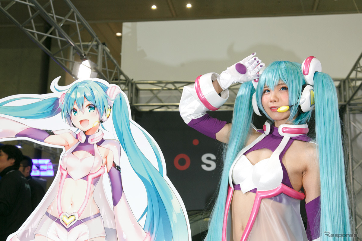 コスプレイヤーえなこ、シースルー初音ミク衣装でホンダ S660 とコラボ…東京オートサロン2019