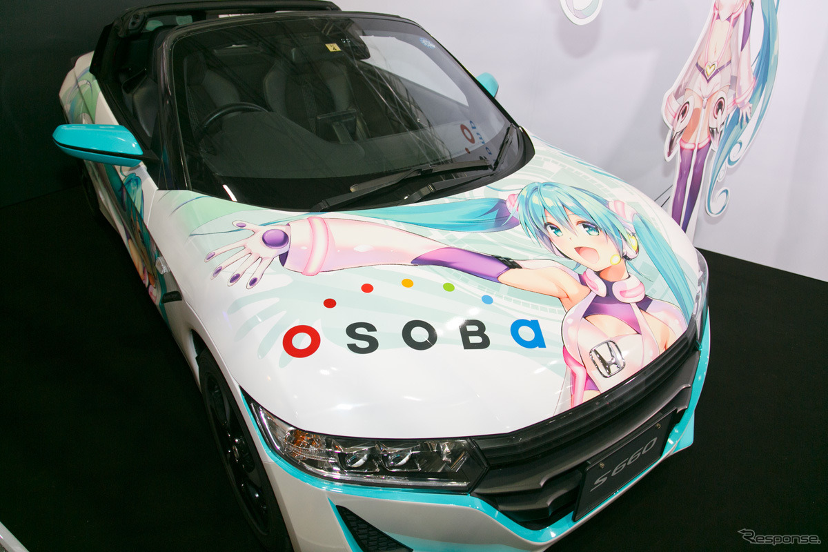 コスプレイヤーえなこ、シースルー初音ミク衣装でホンダ S660 とコラボ…東京オートサロン2019