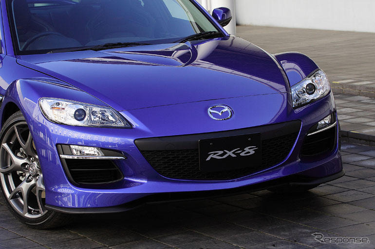 【東京オートサロン08】マツダ、RX-8 の最上級グレード TYPE RS を出品