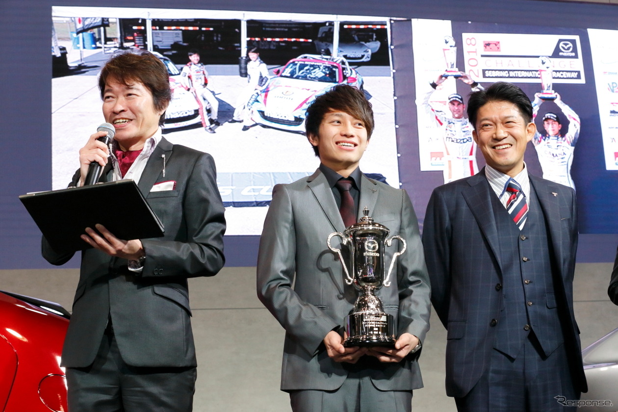 グローバルMX-5カップジャパンシリーズ表彰式（東京オートサロン2019）