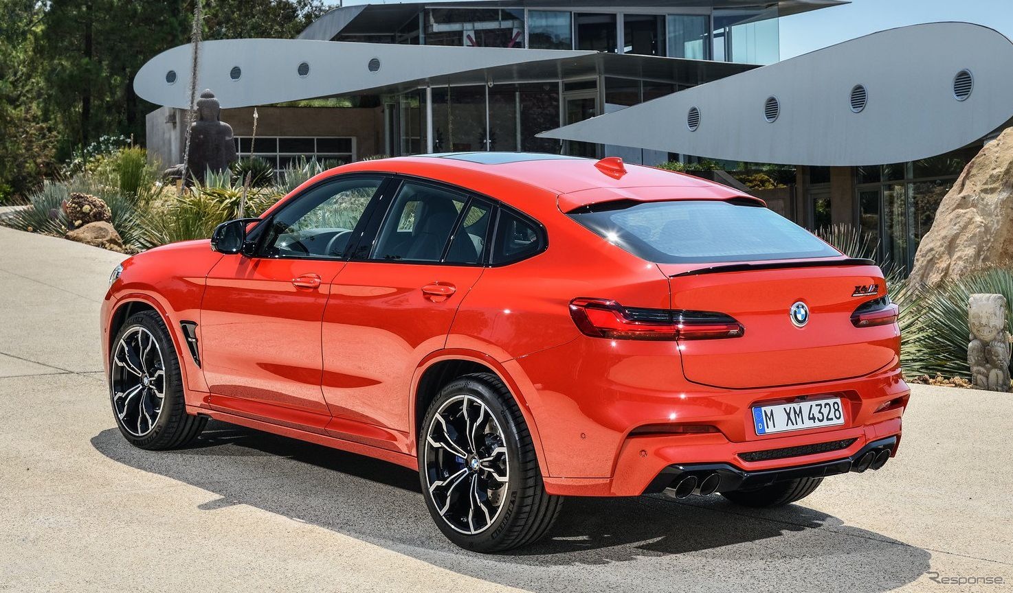 BMW X4M コンペティション